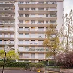 Comodo Apartamento Cerca Del Rio Sena